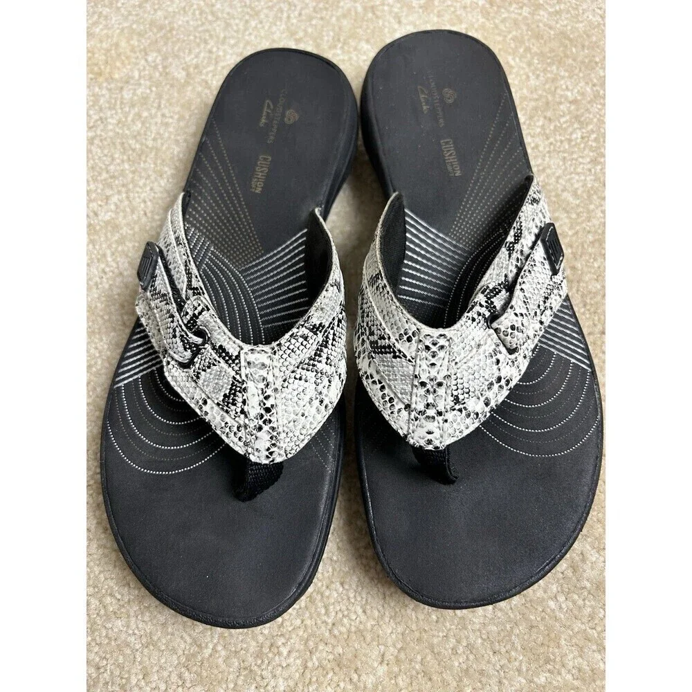 CLARK’S Cloudsteppers Breeze Sea Women's Lightweight Adjustable Thong Sandals 7